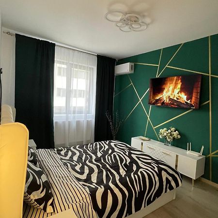 Apartamento Golden Shades Chiajna Exterior foto