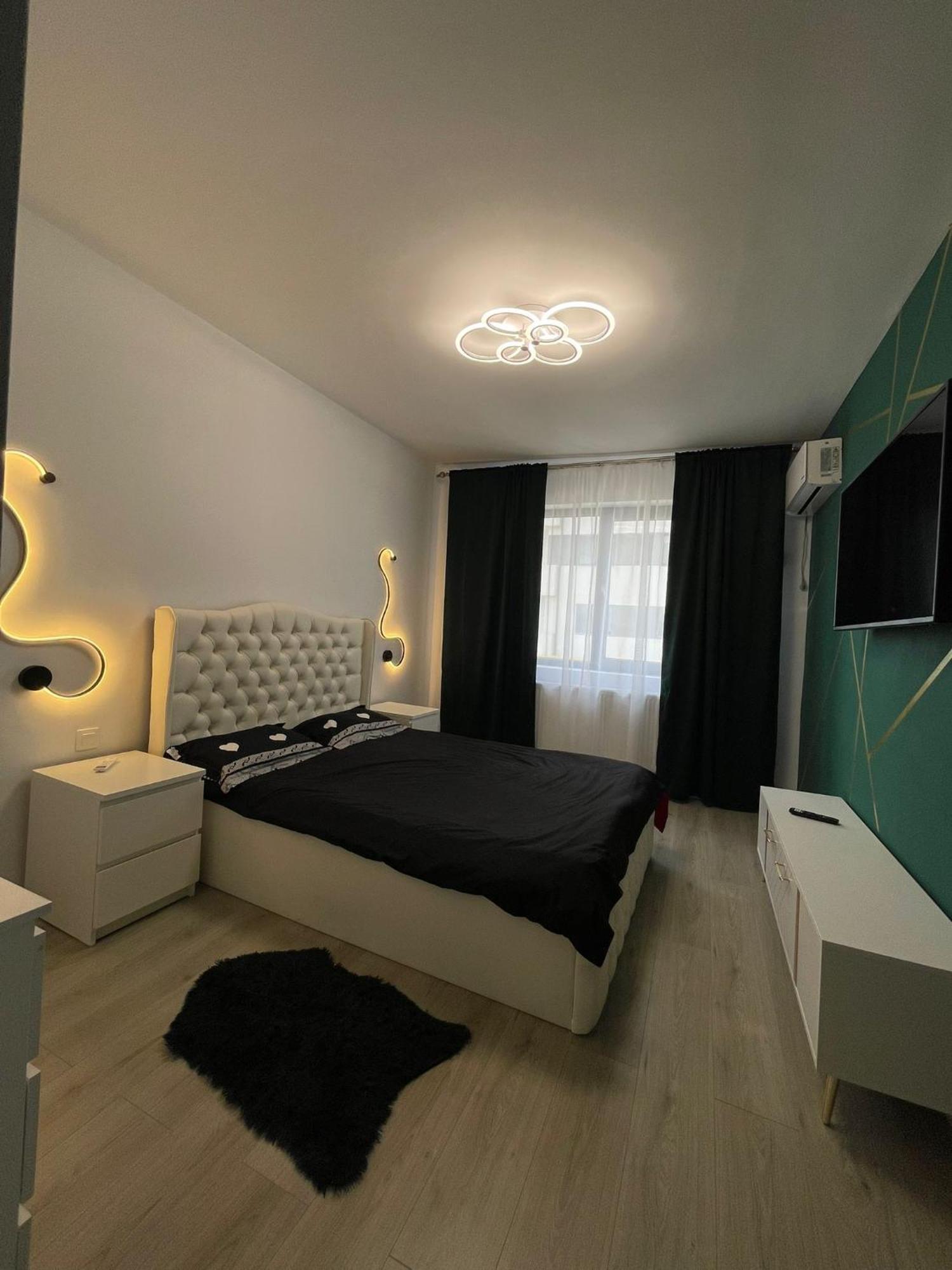 Apartamento Golden Shades Chiajna Exterior foto